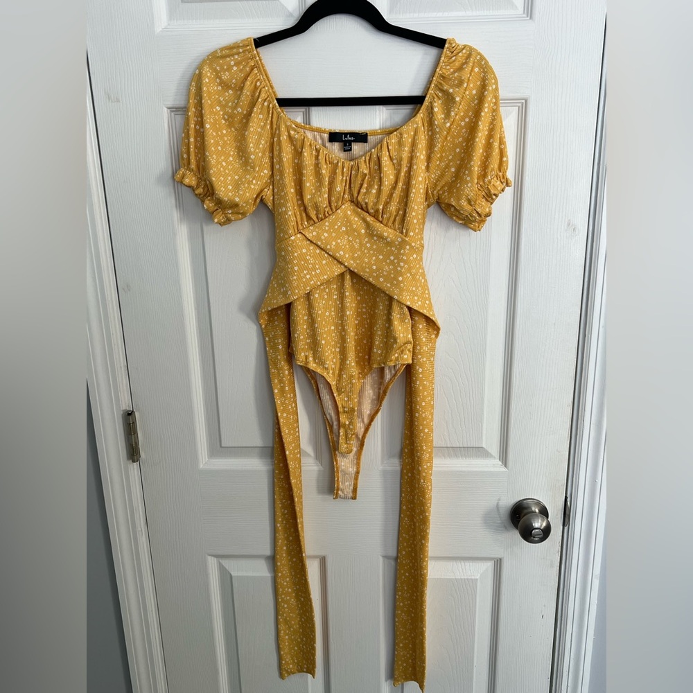 Lulu's Mustard Floral Blouse